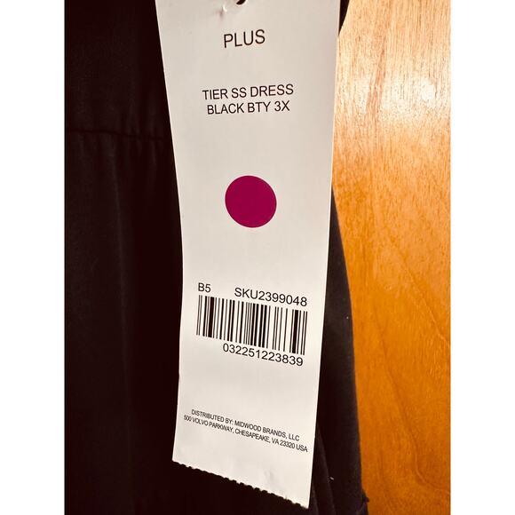 Just Be Women's Plus Size Tier Knee Length Short Sleeve Black Dress Size 3X New - Picture 5 of 6